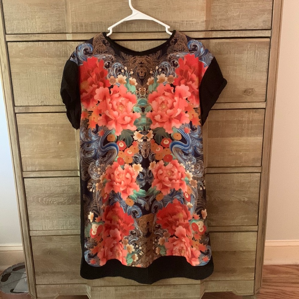MINKPINK Geometric Kaleidoscope Shift Dress
